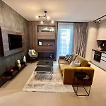 Flh Art Elegance - Large Balcony, Free Parking, Ateneo Διαμέρισμα