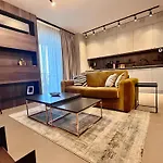 Flh Art Elegance - Large Balcony, Free Parking, Ateneo Διαμέρισμα *
