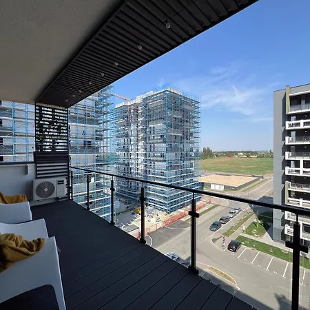 Apartment Flh - Art Elegance With Balcony & Free Parking