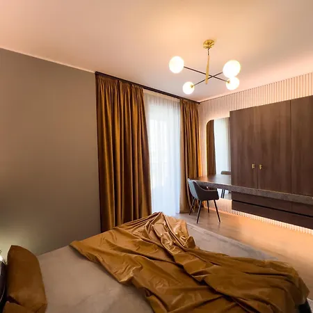 Apartment Flh - Art Elegance With Balcony & Free Parking *