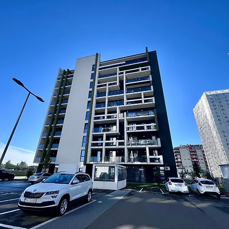 Apartment Flh - Art Elegance With Balcony & Free Parking