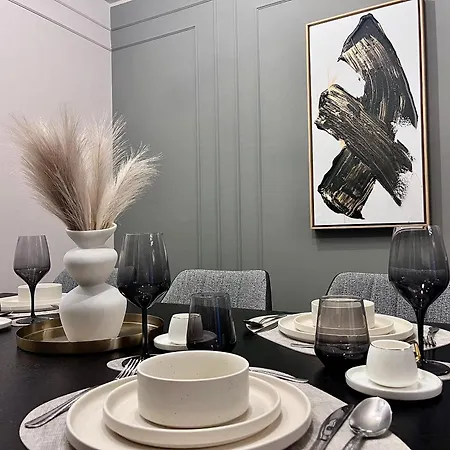 Flh Art Elegance - Large Balcony, Free Parking, Ateneo Апартаменти