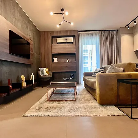 Apartment Flh - Art Elegance With Balcony & Free Parking *