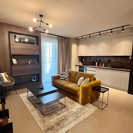 Apartment Flh - Art Elegance With Balcony & Free Parking *