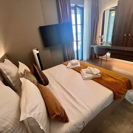 Flh Art Elegance - Large Balcony, Free Parking, Ateneo * Тімішоара