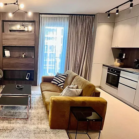 Flh Art Elegance - Large Balcony, Free Parking, Ateneo *