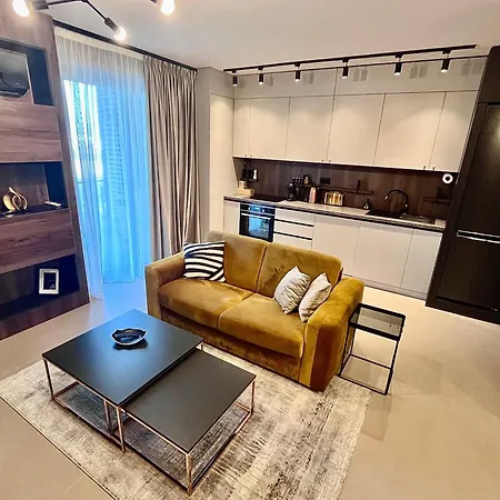 Flh Art Elegance - Large Balcony, Free Parking, Ateneo * تيميشورا