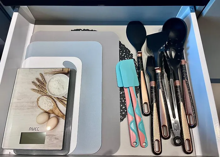 Flh Art Elegance - Large Balcony, Free Parking, Ateneo Apartment *