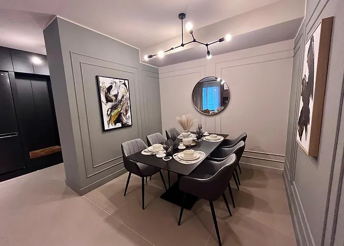 Flh Art Elegance - Large Balcony, Free Parking, Ateneo Apartment