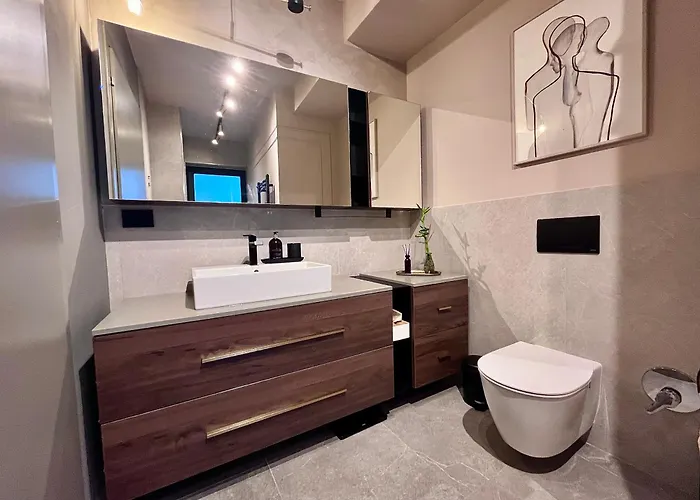 Flh Art Elegance - Large Balcony, Free Parking, Ateneo Apartment