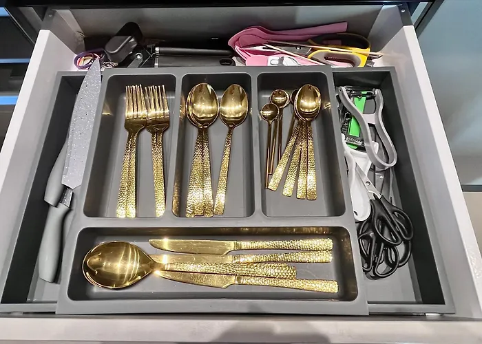 Flh Art Elegance - Large Balcony, Free Parking, Ateneo